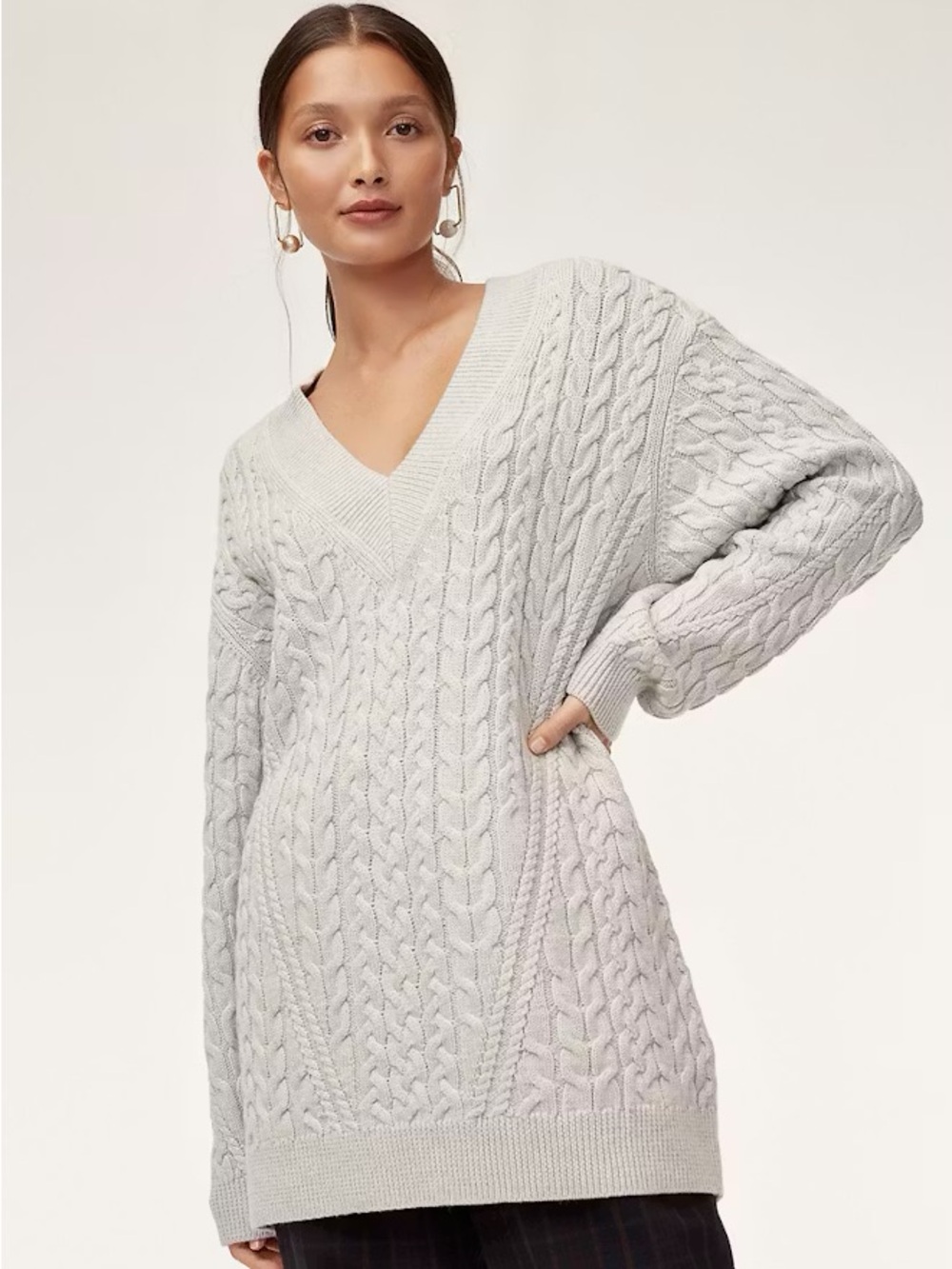 Wilfred Aritzia 100% Merino Wool Cable Knit V-Neck Sweater Oversized Cozy